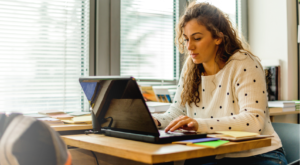 Wyniki FCE – kiedy i jak poznasz rezultaty egzaminu B2 First?